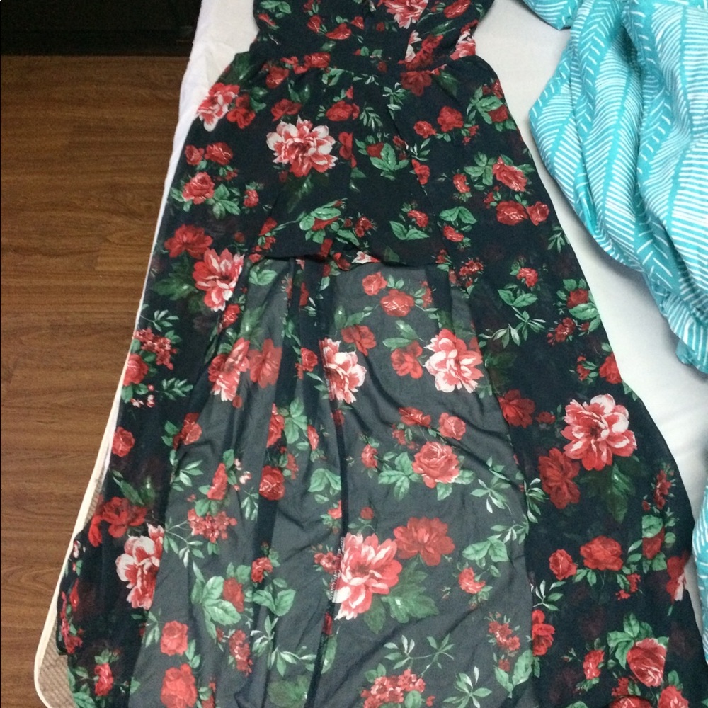 Dress - Picture 2 of 5